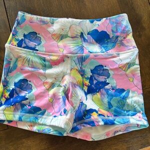 Fleo high rise shorts